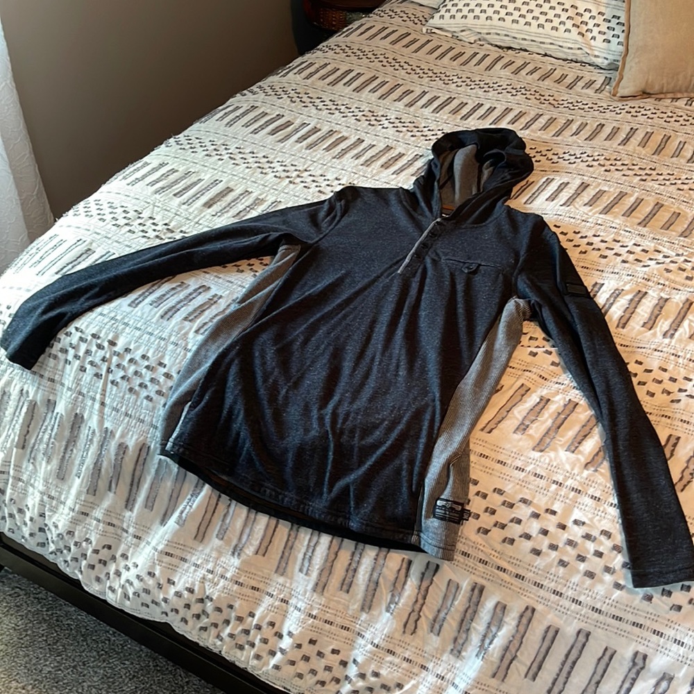 Fox long sleeve shirt with hood